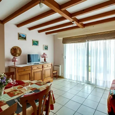 T3 Lumineux Avec Jardin, 6 Pers., Wi-fi, Parking, Animaux Admis - Fr-1-402-1 דירה Esquièze - Sère