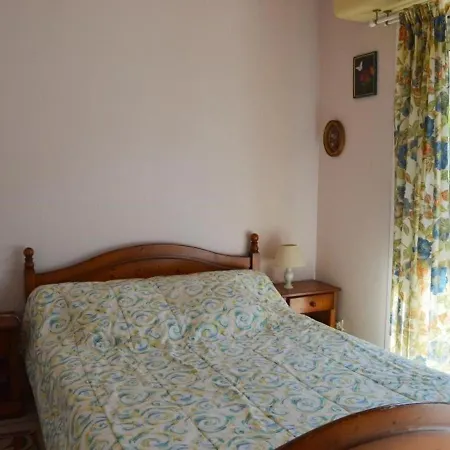 T3 Lumineux Avec Jardin, 6 Pers., Wi-fi, Parking, Animaux Admis